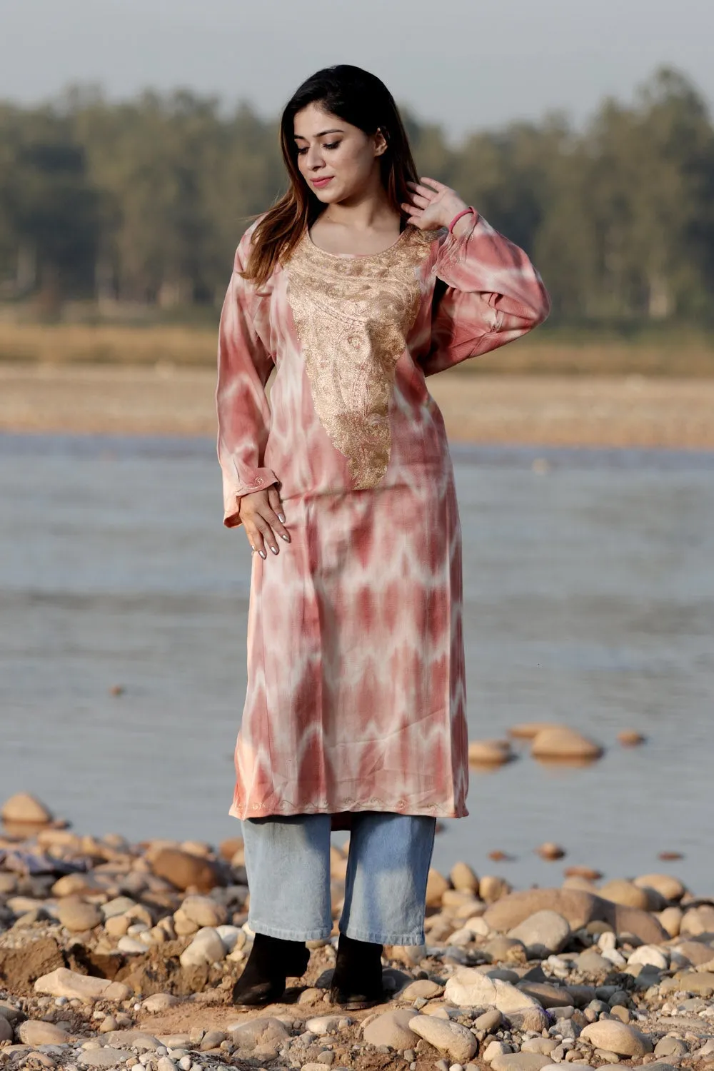 BEAUTIFUL BRICK COLOUR TIE-DYE Aari Tilla Work Embroidered Phiran Enriched Designer Neckline Pattern