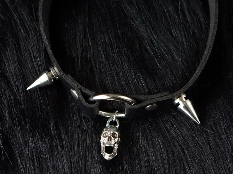 Black Skull Dark Rivet Choker