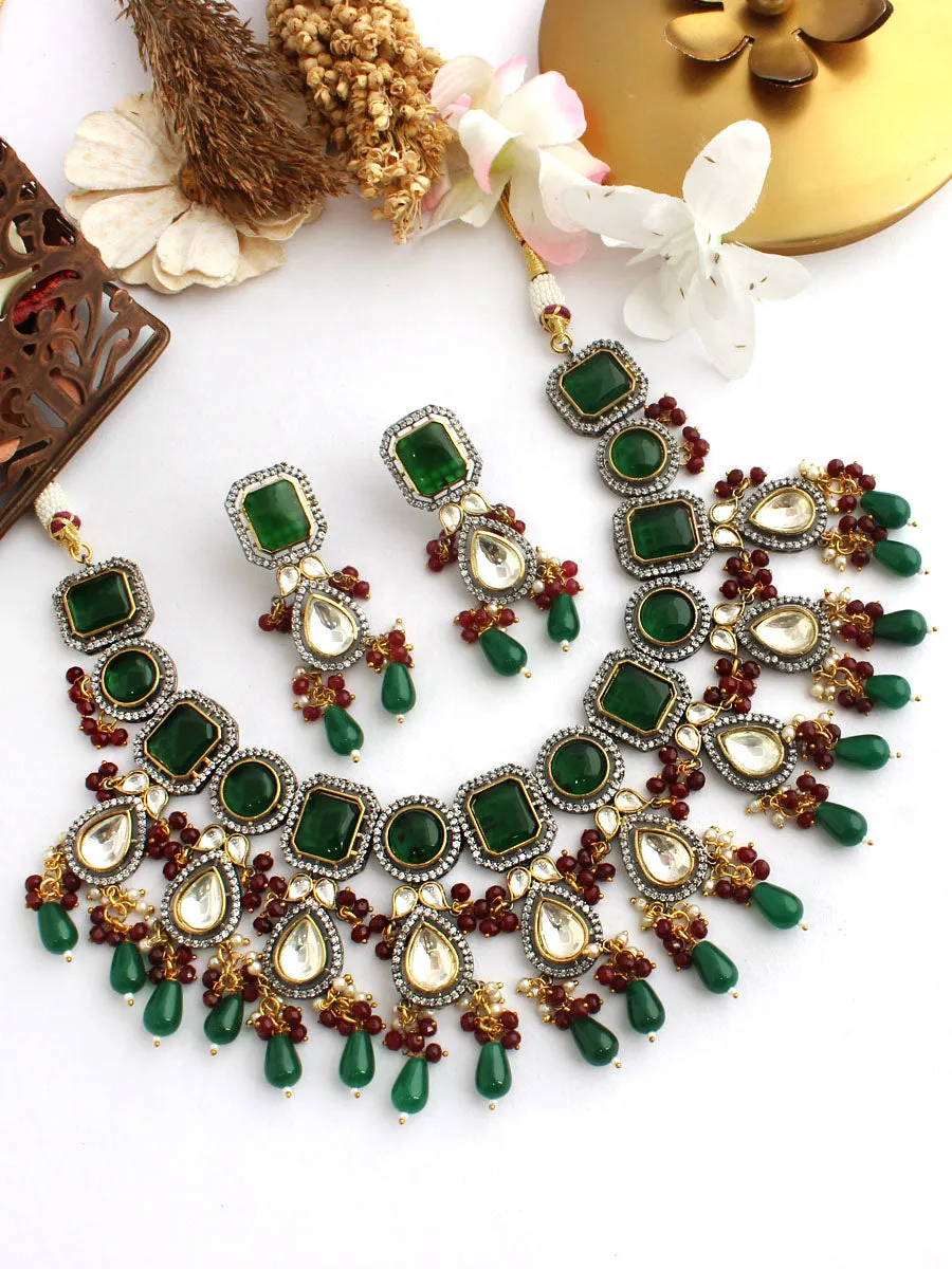 Ditya Necklace Set