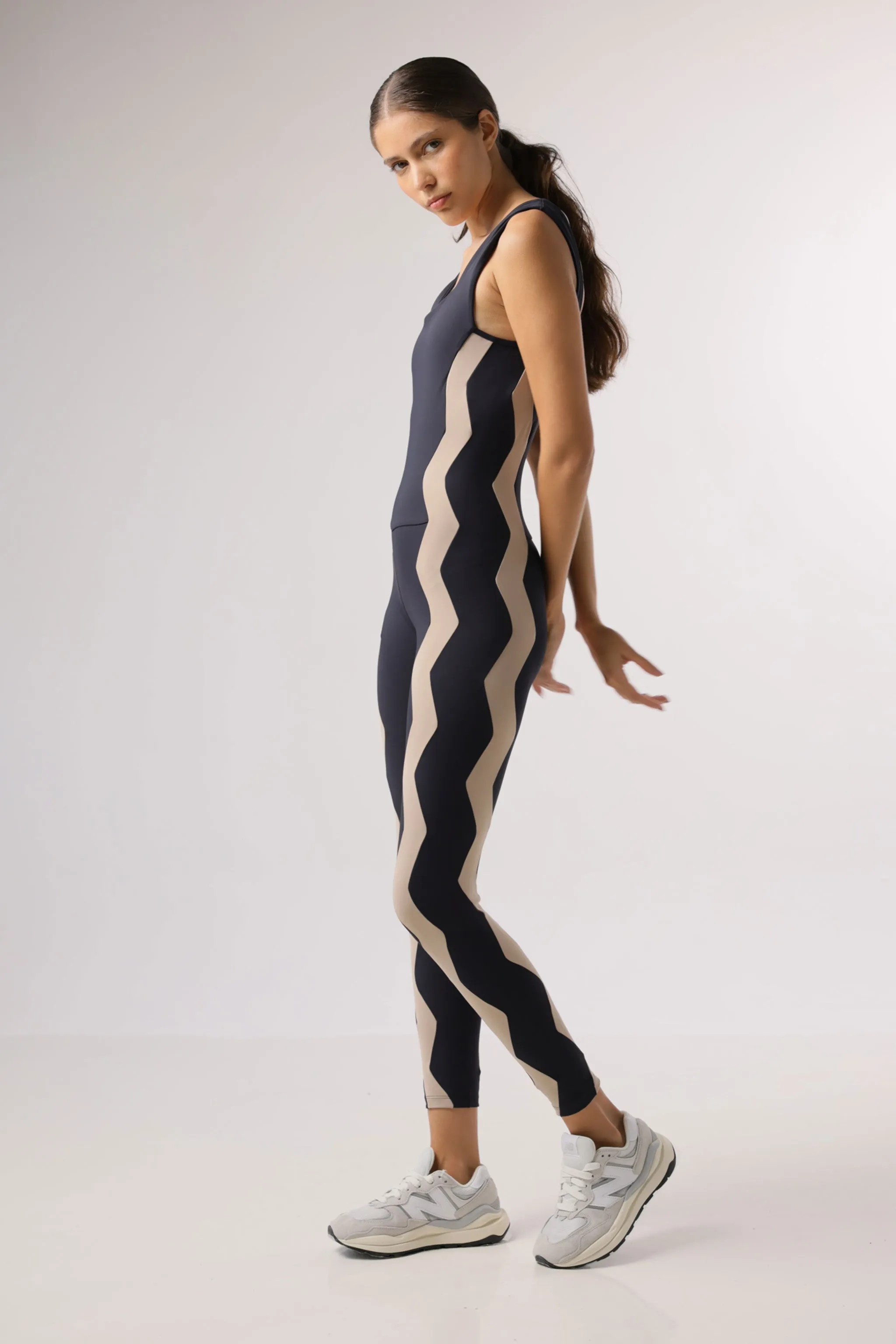 Zigzag Unitard Black / Shake